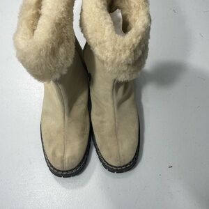 Coldwater Creek Beige Shearling Winter Boots SB-